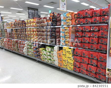 韓国のスーパーマーケット 84230551