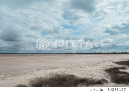 Ecological catastrophe in Israel, in the Middle East, the disappearance of the Dead Sea. shallowing, reduction. dried and, no greenery. 84233197