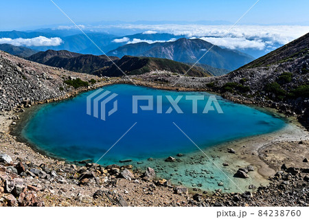 白山翆ヶ池の朝景 84238760