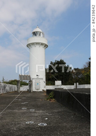 天草の猫の島でにゃんこの足跡に誘われて恋人の聖地の白い灯台へその1～天草　湯島～ 84239642