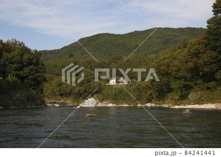 初秋の長瀞渓谷にて（Bコース下船場付近） 84241441