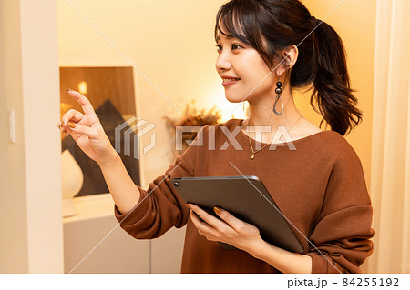 ブティック　店員 84255192