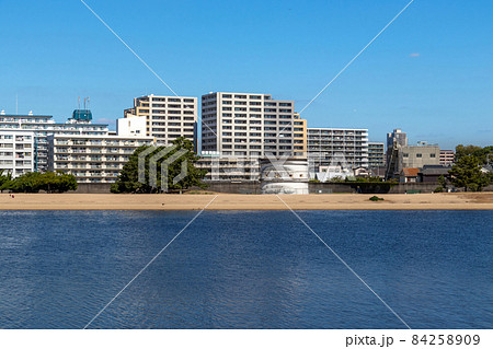 御前浜公園と白い西宮砲台 御前浜公園と白い西宮砲台 84258909