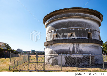 御前浜公園に残る西宮砲台 84258914