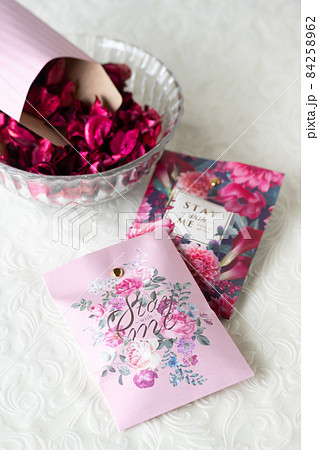 ポプリ・花柄の紙袋サシェ 84258962