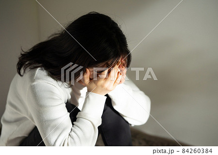 孤独 DV 悲しい 依存症 孤独 DV 悲しい 依存症 84260384