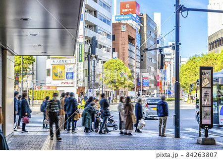 東京の都市風景　吉祥寺駅 84263807
