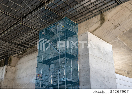 橋梁工事 高架下と仮設足場 橋梁工事 高架下と仮設足場 84267907