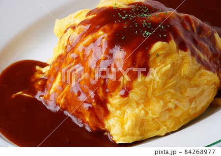 デミグラスオムライス 84268977