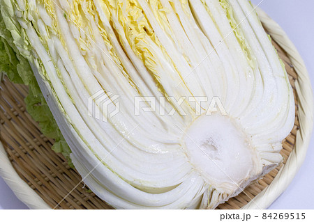 白バック 白菜 半分(1/2カット) 白バック 白菜 半分(1/2カット) 84269515