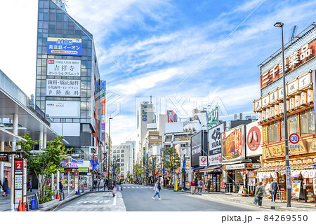 東京の都市風景　吉祥寺駅 84269550
