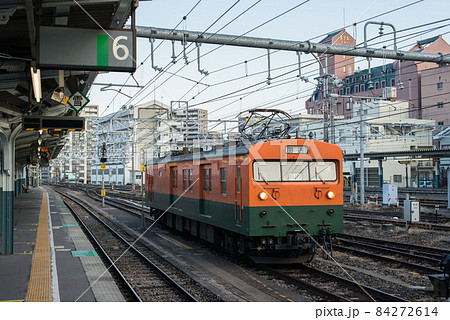 クモヤ143-52 国鉄143系電車 松本駅 84272614