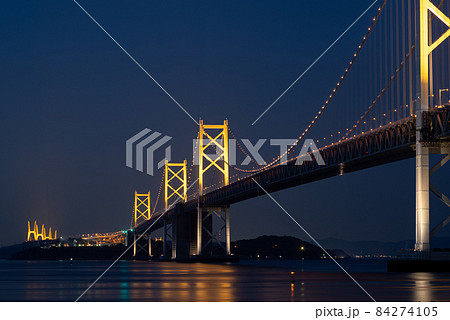 ライトアップされた瀬戸大橋 84274105