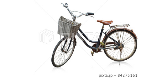 side view dicut Old bicycle on white background,copy space 84275161