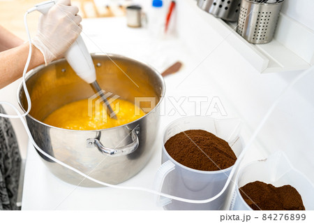 preparation of coffee peeling for skin care preparation of coffee peeling for skin care 84276899