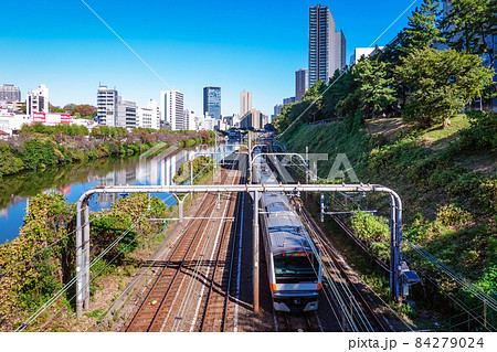 JR市ヶ谷駅前の市ヶ谷橋から江戸城外堀跡 JR市ヶ谷駅前の市ヶ谷橋から江戸城外堀跡 84279024