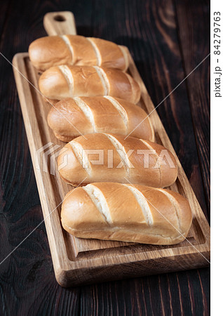 Milk rolls 84279763