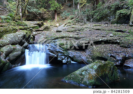 赤目四十八滝  ／ 陰陽滝 【三重県名張市】 84281509