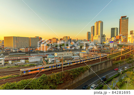 名古屋市　グローバルゲートから眺めた名古屋駅方面の夕景 84281695