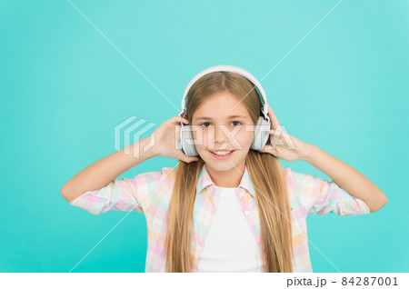 An ultra comfortable fit for her. Adorable music fan.  84287001