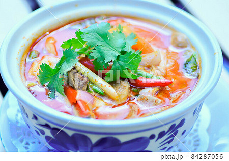 spicy soup or tom yum kung, spicy shrimp soup. spicy soup or tom yum kung, spicy shrimp soup. 84287056