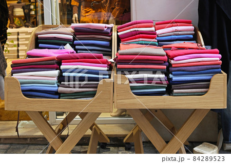 Clothing stall 84289523