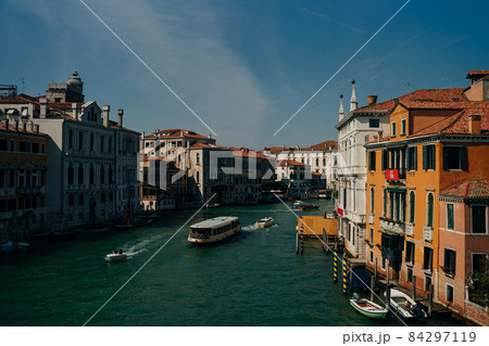 discovery of the city of Venice and its small canals and romantic alleys, Italy discovery of the city of Venice and its small canals and romantic alleys, Italy 84297119