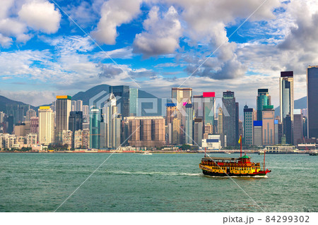 Victoria Harbour in Hong Kong 84299302