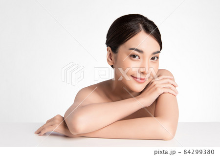 Beautiful young asian woman with clean fresh skin on white background, Face care, Facial treatment, 84299380