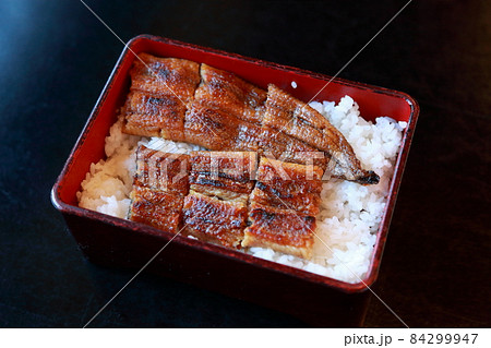 鰻弁当　うなぎ弁当 84299947