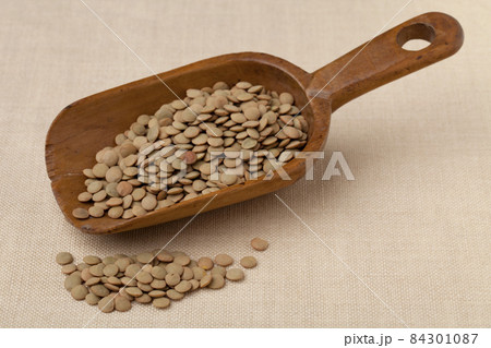rustic scoop of green lentils rustic scoop of green lentils 84301087