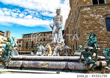 The Fountain of Neptune in Florence The Fountain of Neptune in Florence 84301796