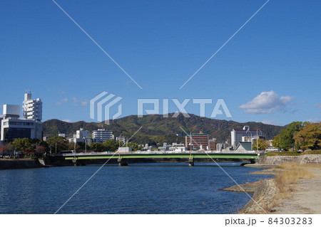 河川敷から見る空鞘橋 河川敷から見る空鞘橋 84303283