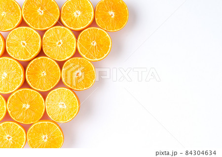 Juicy oranges isolated on white background Juicy oranges isolated on white background 84304634