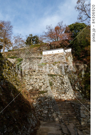 天空の城 備中松山城の石垣 天空の城 備中松山城の石垣 84306920