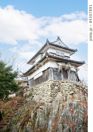天空の城　備中松山城二重櫓と腕木御門 84307891