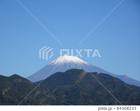 東名高速道路下り線由比PAから望む富士山と駿河湾 風景写真 84308235