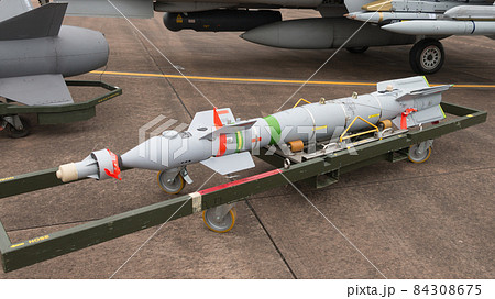 スウェーデン空軍GBU-12ペイブウェイII誘導爆弾 スウェーデン空軍GBU-12ペイブウェイII誘導爆弾 84308675