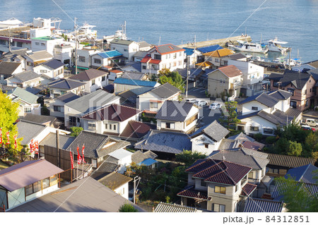 江波山気象館より眺めた家並の景色 江波山気象館より眺めた家並の景色 84312851