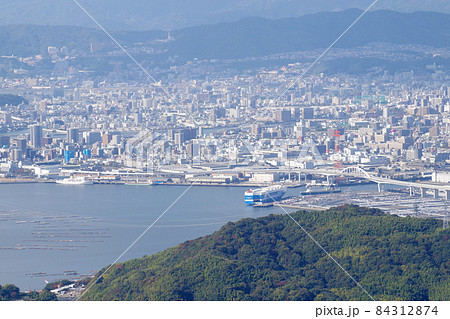 絵下山から眺めた秋の広島湾の景色 84312874