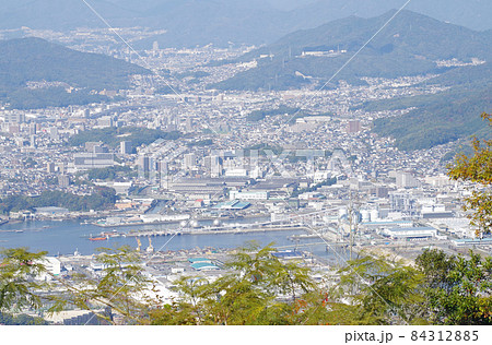 絵下山から眺めた秋の広島湾の景色 84312885