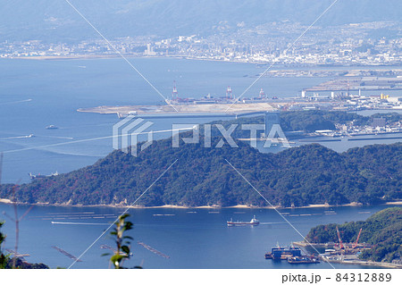 絵下山から眺めた秋の広島湾の景色 84312889