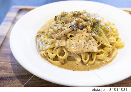 きのこクリームパスタ きのこクリームパスタ 84314381