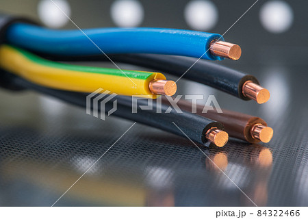 Electrical cable close-up isolated on shiny metal background Electrical cable close-up isolated on shiny metal background 84322466
