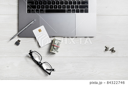 Online shopping concept 84322746