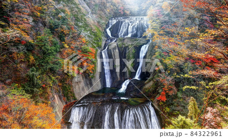 袋田の滝の紅葉 袋田の滝の紅葉 84322961