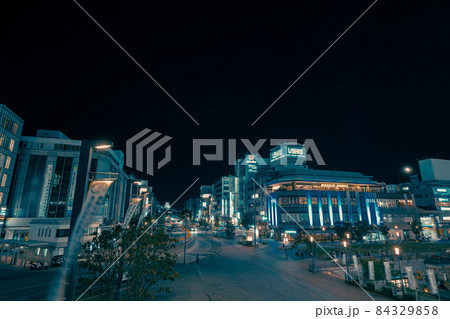 夜の姫路駅 84329858