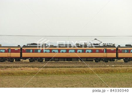 北陸本線　美川ー加賀笠間　JR西日本　485系　A01編成（京都）　⑥　モハ484-1004　海側 84330340