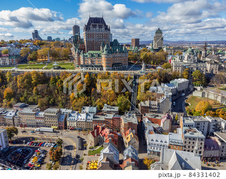 Aerial view of Quebec City Old Town in the fall season sunny day. 84331402