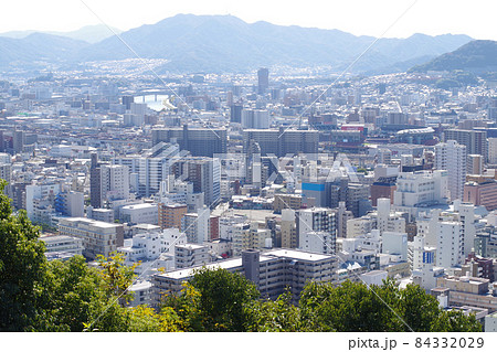 双葉山から眺めた広島の街並みの景色 双葉山から眺めた広島の街並みの景色 84332029